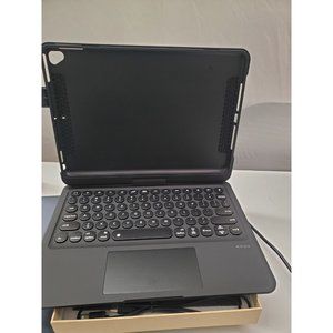 Rotatable/Separatable Keyboard Case with Track-Pad for iPad